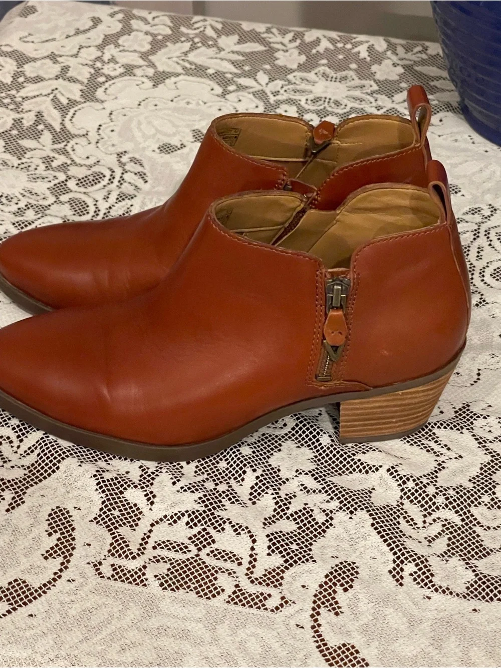 Vionic Rust Brown Leather Ankle Booties with Side Zip